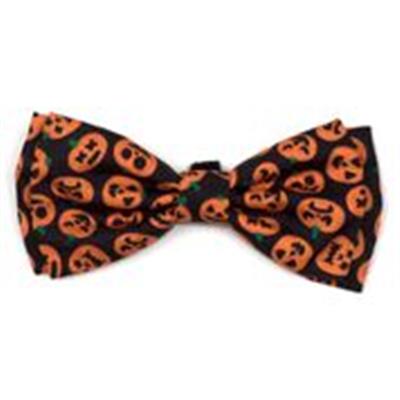 A bow tie with pumpkins on it.